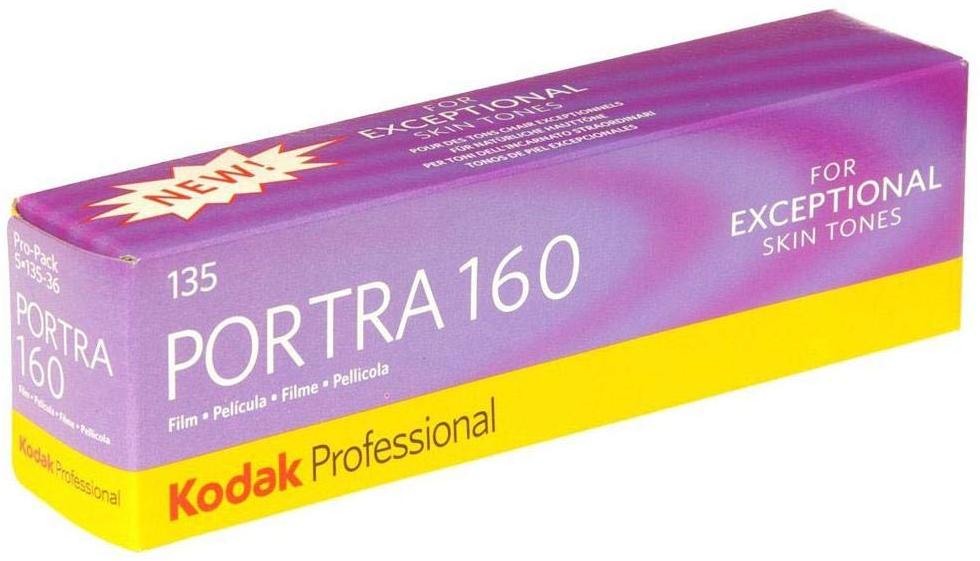 KODAK Film Portra 160 135-36 poses