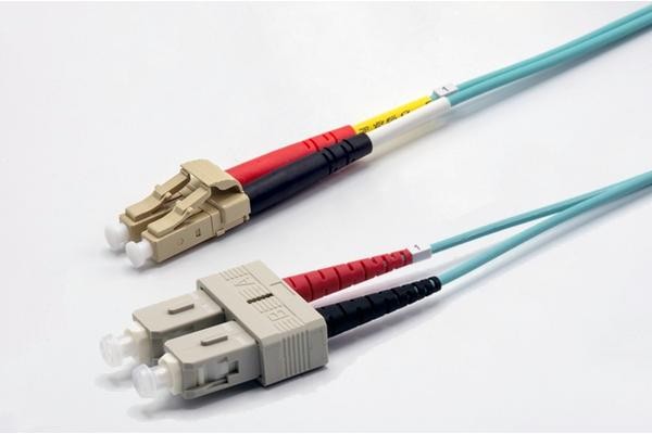 ekivalan Jarretière zip 2,0mm OM3 50/125 LC-UPC/LC-UPC LSZH aqua 0,5m