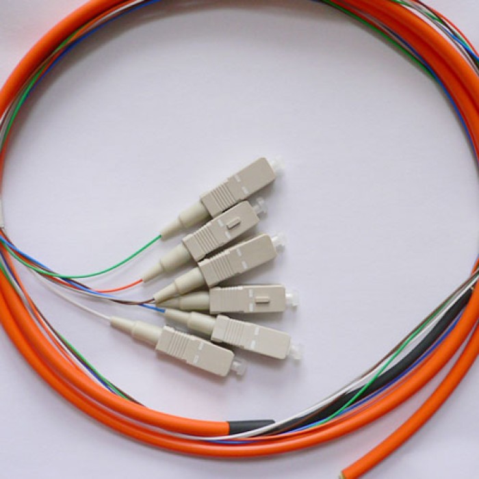 ekivalan Pigtails OM2 50/125 LC-UPC 900µm orange 2m