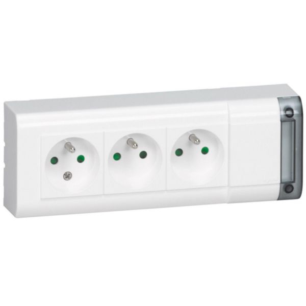 LEGRAND Multiprise 3 prises secteur 10/16 A à intégrer