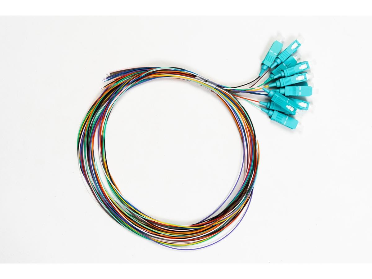 ekivalan Lot de pigtails OM3 50/125 SC-UPC 900µm 12 couleurs 2m
