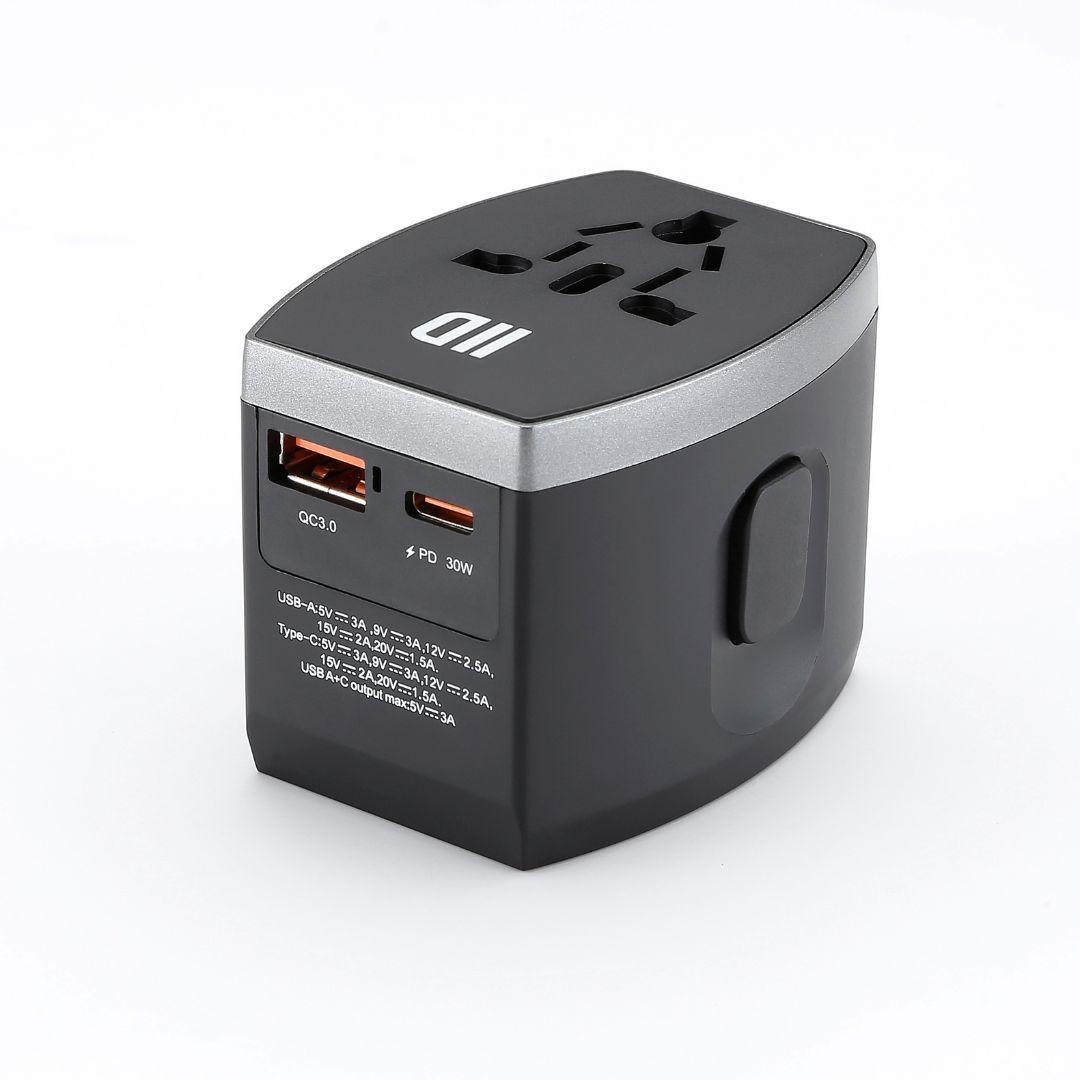 D2 Diffusion Adaptateur de voyage universel multi-pays avec 1 port USB A + 1 port USB-C