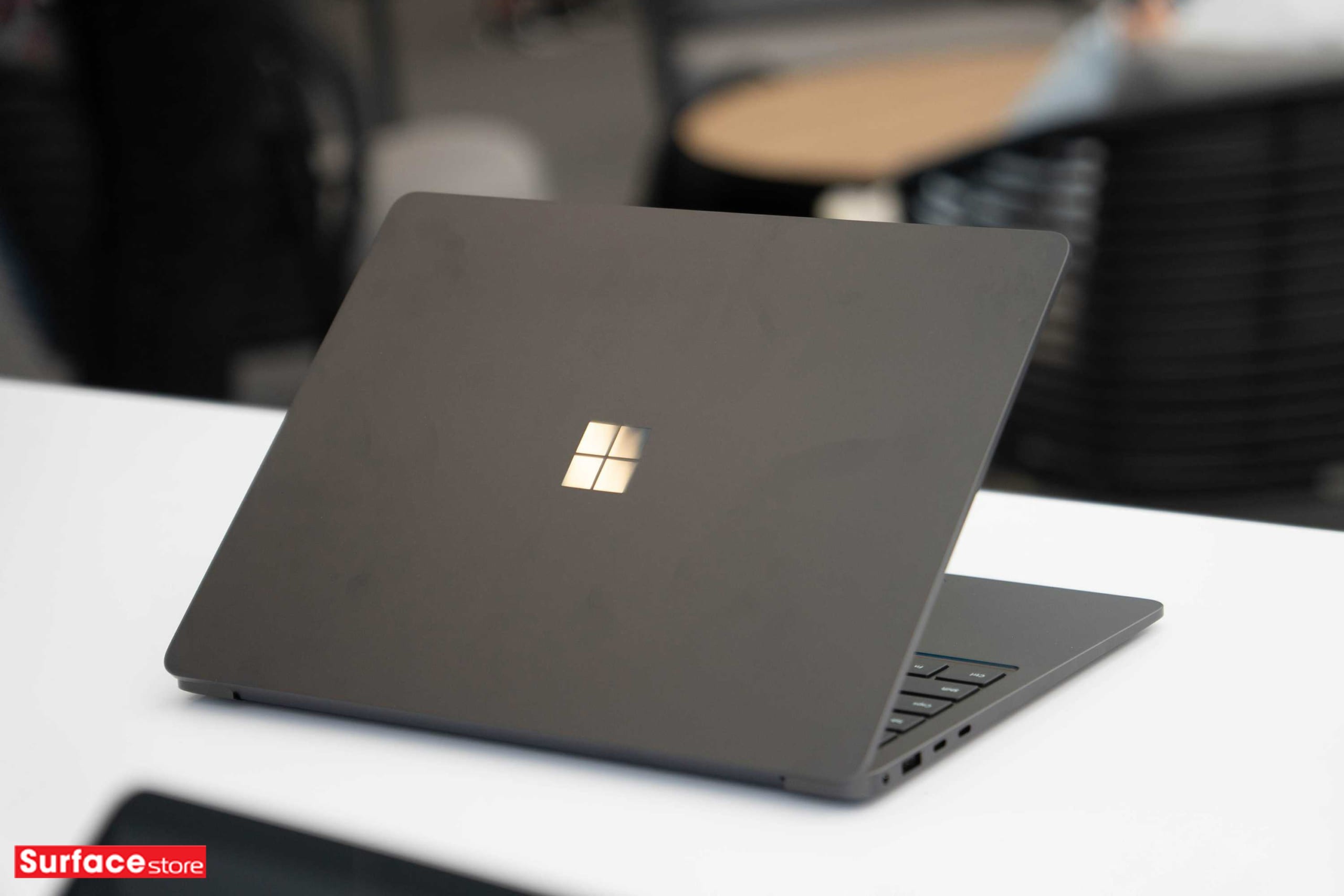 Microsoft PC Portable Surface Laptop 7 15 pouces Core Ultra 7 32 Go RAM 512 Go SSD