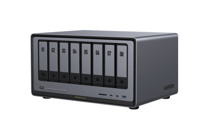 UGREEN DXP8800 Plus