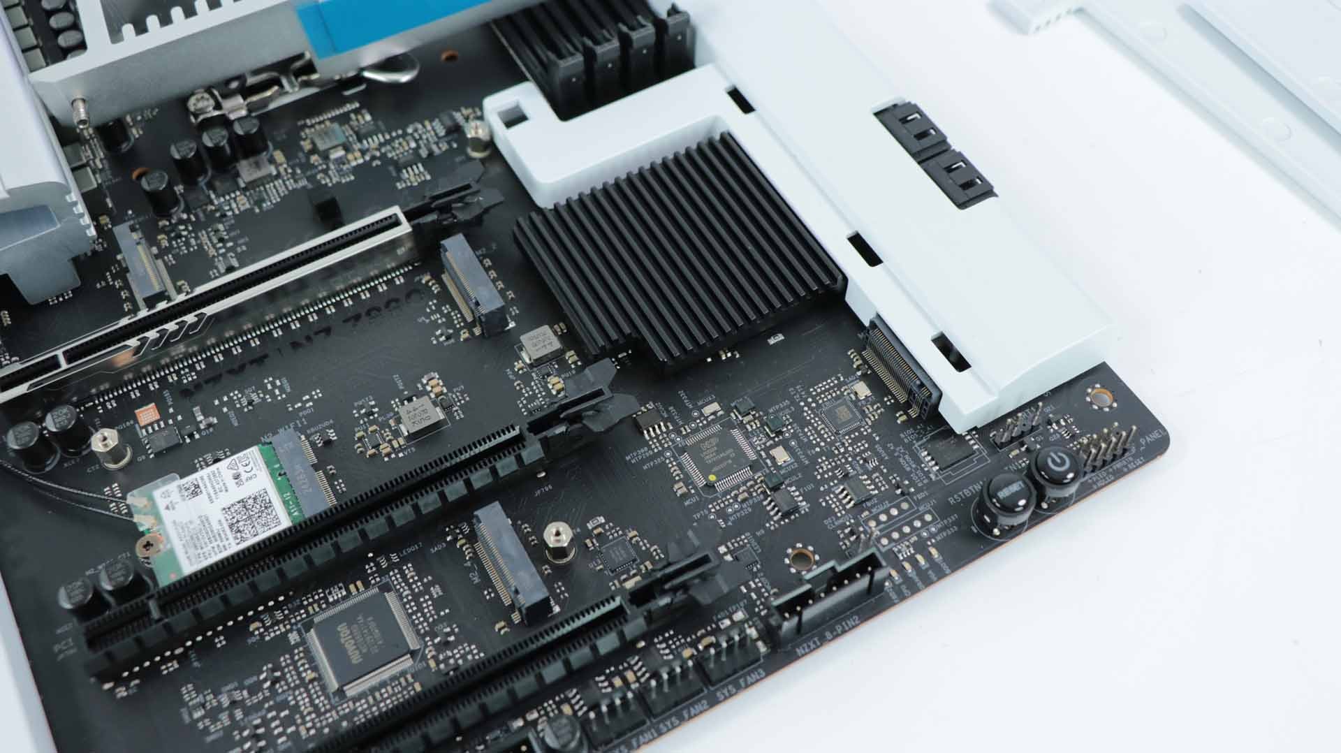 NZXT N7 Z890 White